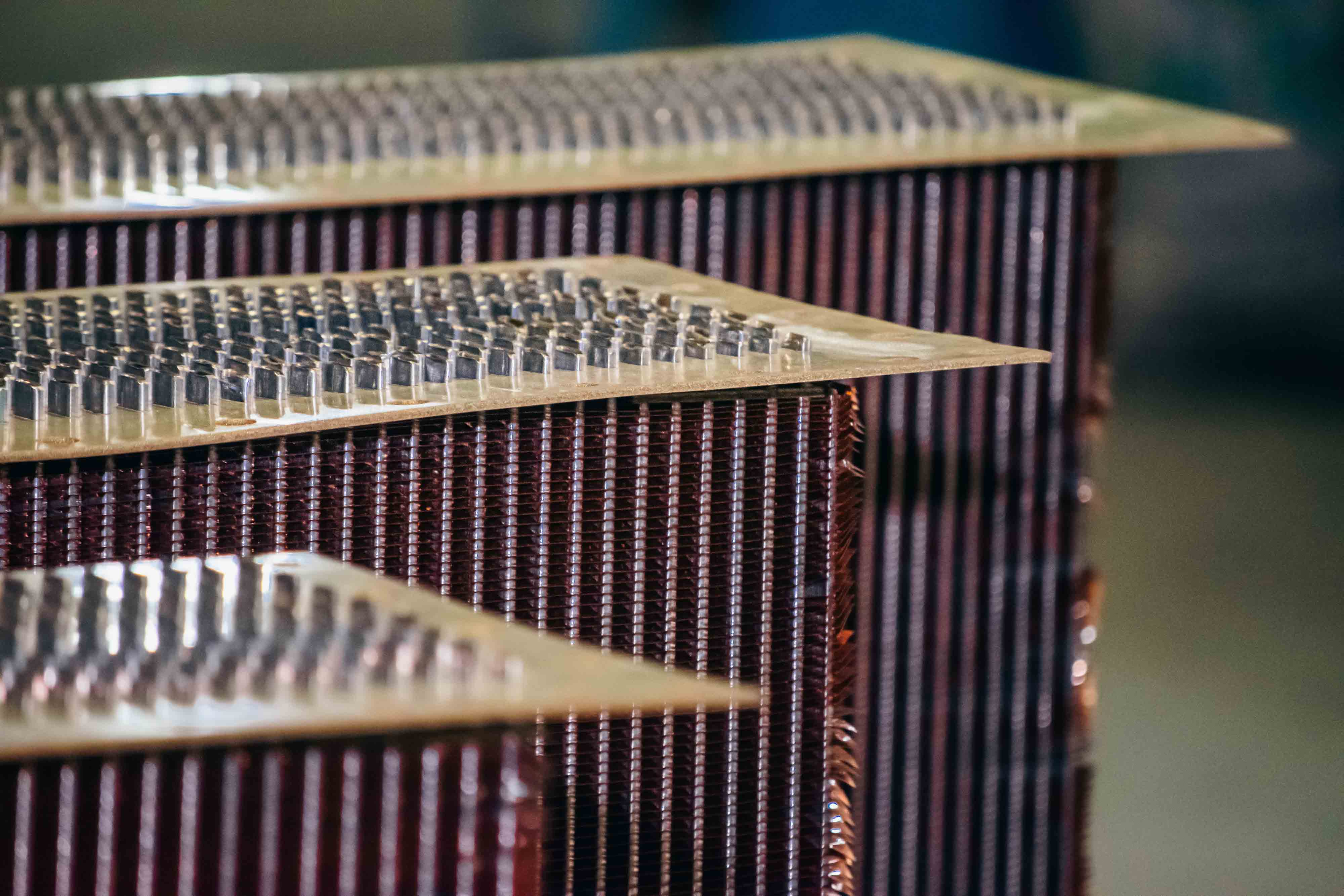 Paneles fabricados cobre latón FACORSA automóviles camiones buses máquinas viales