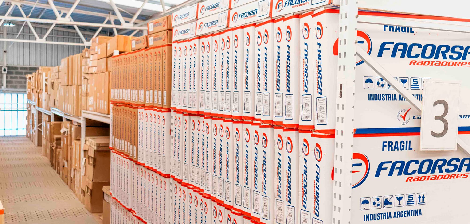 Depósito central FACORSA en Sauce Viejo con amplio stock de radiadores y sistemas de refrigeración